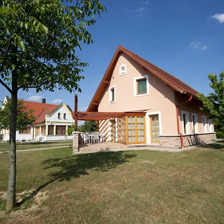 Kehida Termal Holiday Village Szálloda Hévíz